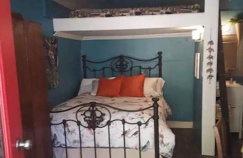 North Oak Park House | Adorable Med Cntr/Oak Park studio 6 min to UCDavis