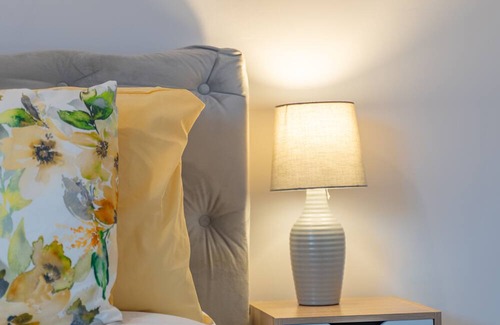 Little Hay Apartment | NEC bliss Suite near Birmingham Airport and resort world arena|HS2 Contractors