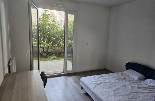 Bois-Colombes Apartment | Charming furnished 2-room apartment with garden and terrace