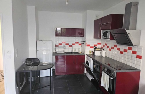 Bois-Colombes Apartment | Charming furnished 2-room apartment with garden and terrace