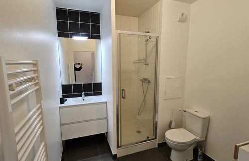Bois-Colombes Apartment | Charming furnished 2-room apartment with garden and terrace