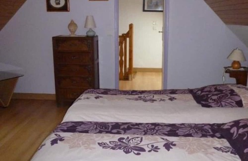 Garlan House | Cottage 'Gite Vert' with Private Terrace and Wi-Fi