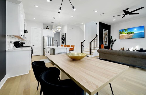 Spring Branch Central House | Enjoy easy access to everything from this spacious 3-story townhome.