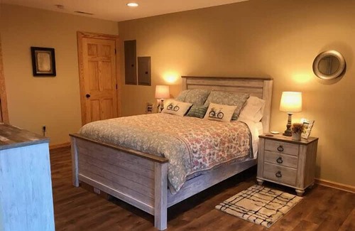 Stanardsville Cabin | The Getaway | 4 Bed, 3 Bath
