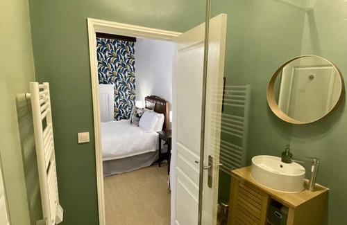 Tusson Bed & Breakfast | Maison Dix has two elegant, charming guests rooms in Tusson.