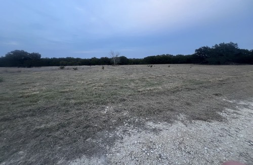 Lometa RV Rental | Quiet & Spacious Nature Retreat with Open Skies in TX Hill Country