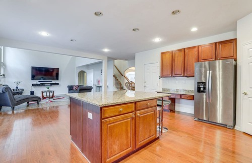 Lithonia House | Stonecrest Home w/ Smart TVs Near Atlanta!