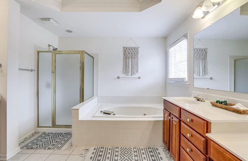 Lithonia House | Stonecrest Home w/ Smart TVs Near Atlanta!