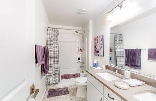 Tucson House | Dog-friendly home with private yard, covered patio, BBQ, & all-new kitchen