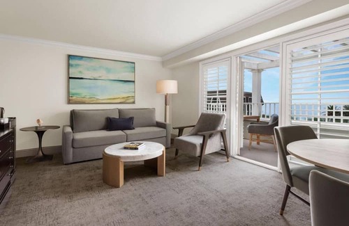 Del Mar House | 1-Bedroom Suite at a 5⭐️ Hotel