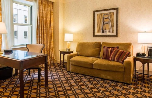 Financial District House | Suite + Connecting Room at a 4.5⭐️ Hotel