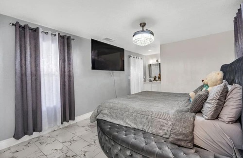 Merced House | Beautiful 3 bedroom house 1 minute away from UC Merced