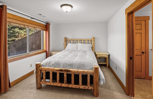 Springhill House | No longer listed on this site. Find us on the leading short term rental's site.