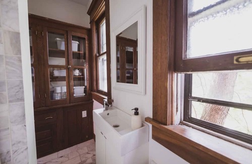 Old Northside Condo | Downtown Indy, Old Northside Condo
