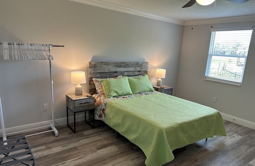 Polk City House | 6Br Disney Family Retreat in the Woods