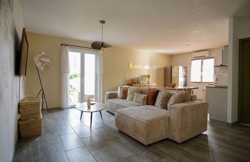 Sollies Pont House | Maison Avec spa Privatif à 15 Minutes des Plages de Hyères
