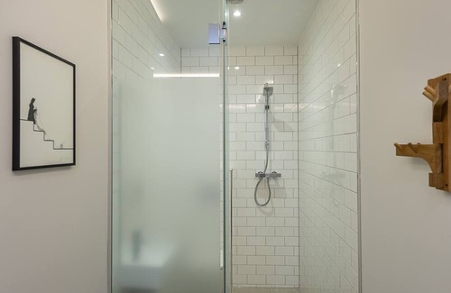Campden Apartment | Small Kensington Studio, 5 mins to Kensington Palace & 10 mins to Portobello Rd