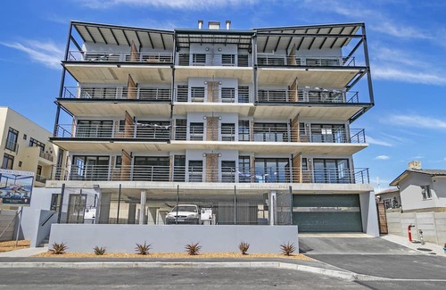West Beach Apartment | Manhattan One Bed 6 - One Bedroom Apartment, Sleeps 2