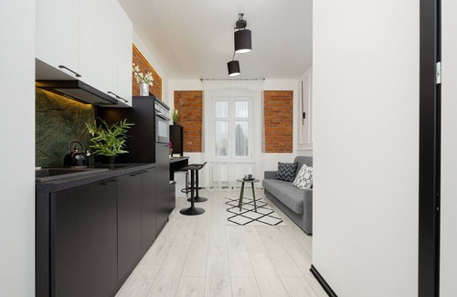 Lodz Apartment | Cozy Studio Poznańska in Łódź by Renters