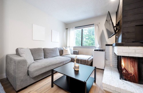 Whistler Creekside Condo | *Creekside Oasis* 4 Bed w Pool & Hottub