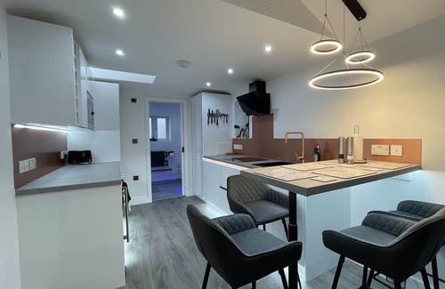 Hamworthy House | Private Luxury By The Sea
