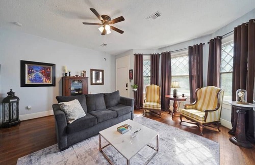 Galveston House | Creole House Unit 1