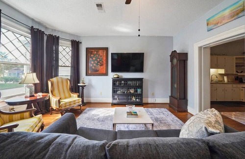 Galveston House | Creole House Unit 1