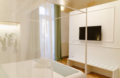 Brindisi Histotic Center Apartment | Vrbo Property