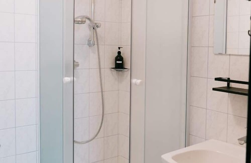 Groedig Apartment | Apartment 9 with balcony and in view of Untersberg