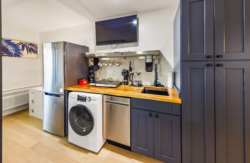 Fairfield Harbour Apartment | Beautiful new studio on the water