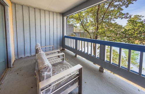Fairfield Harbour Apartment | Beautiful new studio on the water
