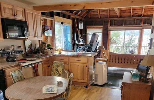 Bridgton Cottage | Lakeside Cottage On Long Lake