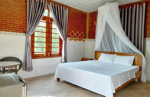 Ham Ninh House | Garden House