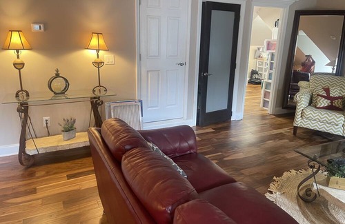 Stockbridge House | Full apartment Fully furnished 1 bedroom 1 bath apartment kitchen 1mile I-75