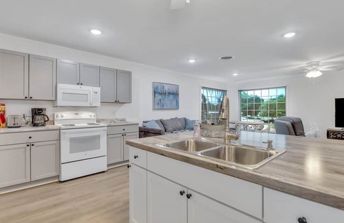 Statesboro Apartment | Eagle s Nest - Upscale Loft Downtown Close to GSU