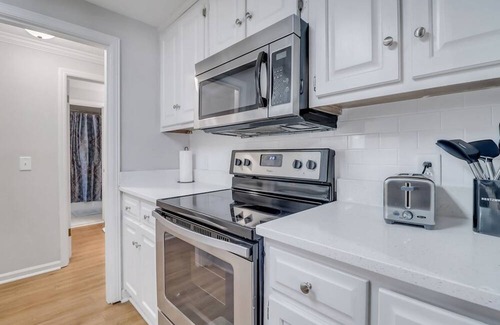 Statesboro Apartment | Eagle Creek Loft - Close to Shops Food GSU