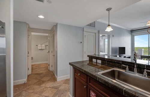Sandestin Condo | Golf Course Vista Delight: Fully Furnished One-Bedroom Retreat with Scenic Views - Accommodates 4 Guests at Sandestin Golf and Beach Resort!