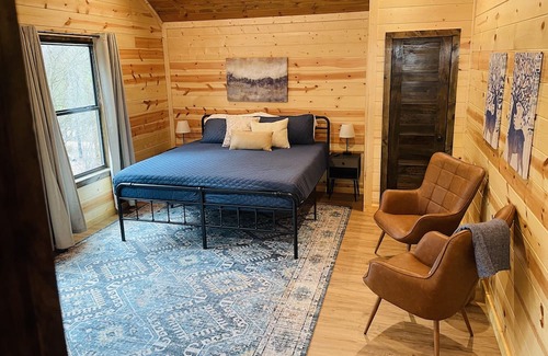 Bouvet Island House | NEW! Relax at your perfect hideaway in Broken Bow!