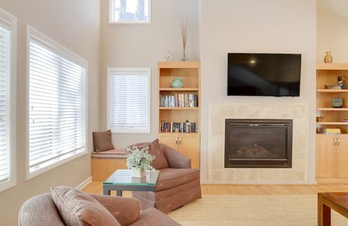North Shores House | Rehoboth Beach Retreat w/ Dock, Walk to Water!