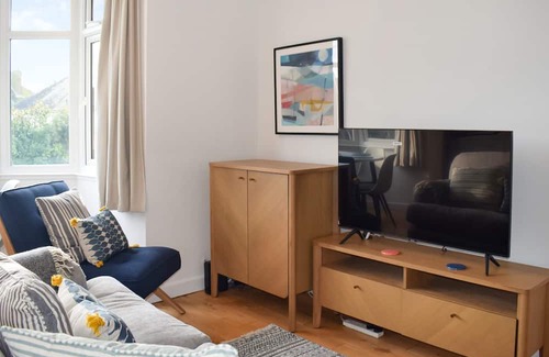 Worthing Cottage | 2 bedroom accommodation in Goring-by-Sea