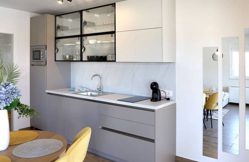 Marsici Apartment | One bedroom apartment with terrace Kremenići, Krk (A-21679-b)