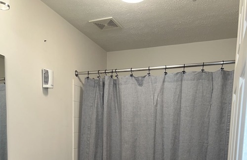 Rossville House | Beautiful room tailored to travel nurses in nearby Batlimore hospitals!