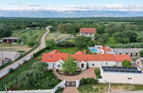Poljica House | Luxury villa with a swimming pool Poljica, Zadar (K-22070)
