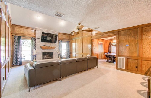 Klein House | Charming and Delightful 4 BR W/A Pool