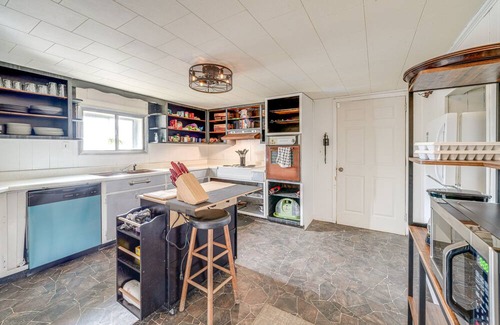 Marlinton House | Pet-Friendly West Virginia Getaway Near Skiing