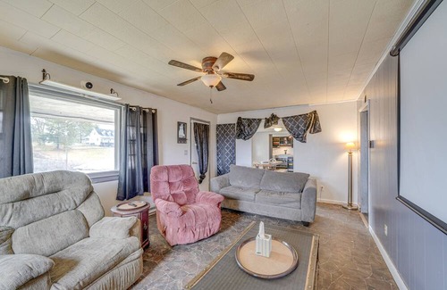 Marlinton House | Pet-Friendly West Virginia Getaway Near Skiing