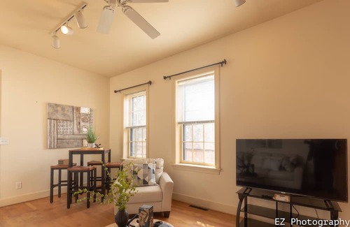 Portsmouth Apartment | Old Town Portsmouth Retreat in the Historic District
