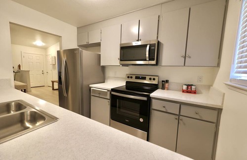 Yuba City Apartment | Newly Remodeled Duplex Delite Walking Distance from Down Town Yuba City