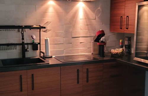 La Puente Apartment | Cozy Poolside Casita Centrally Located to LA and OC Attractions