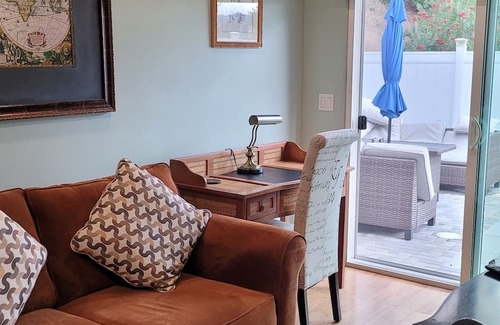 La Puente Apartment | Cozy Poolside Casita Centrally Located to LA and OC Attractions